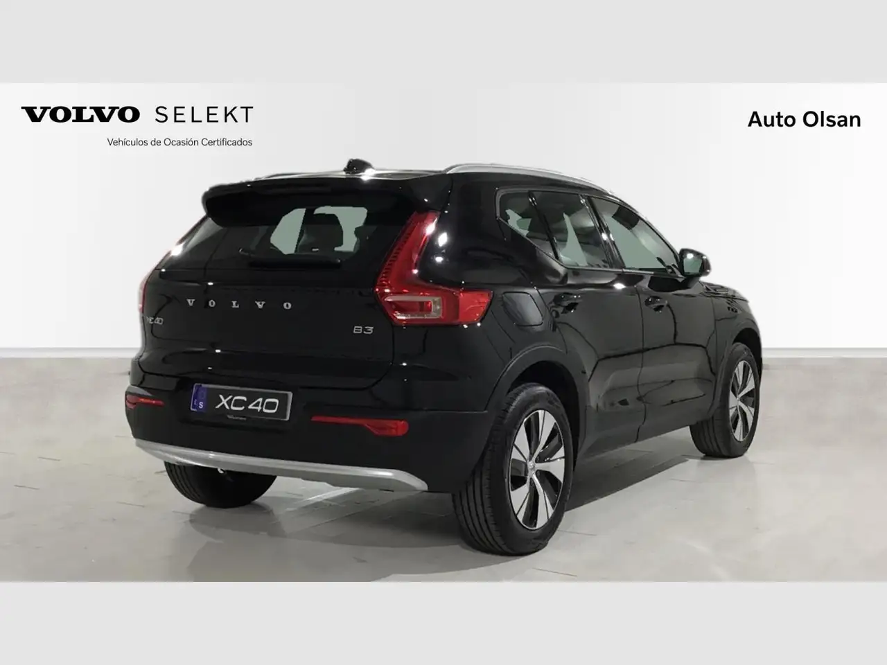 Volvo XC40 2.0 B3 G Core Auto — معرض صور السيارة 5