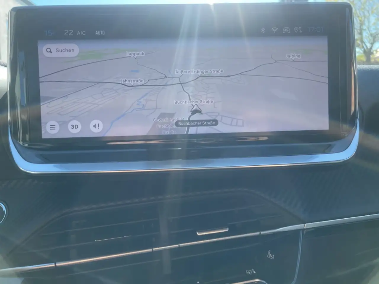 Peugeot 2008 Allure PT 130 EAT8 LED ACC Apple CarPlay Android A — معرض صور السيارة 16