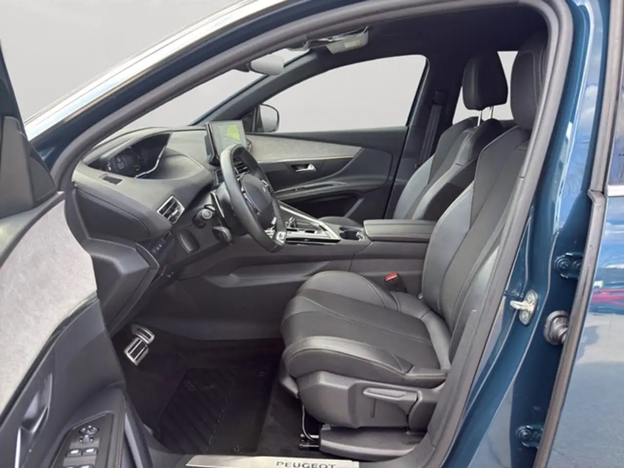 Peugeot 3008 Hybrid 136 GT ALLWETTER NAVI SHZ PDC KAMERA — Galería del vehículo 8