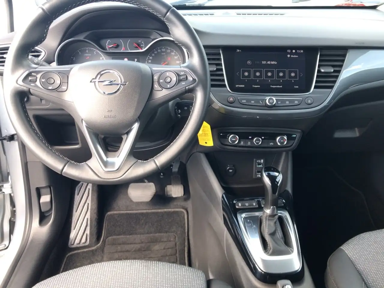Opel Crossland 1.2 Turbo Enjoy *HU/AU neu* — Vehicle gallery 12