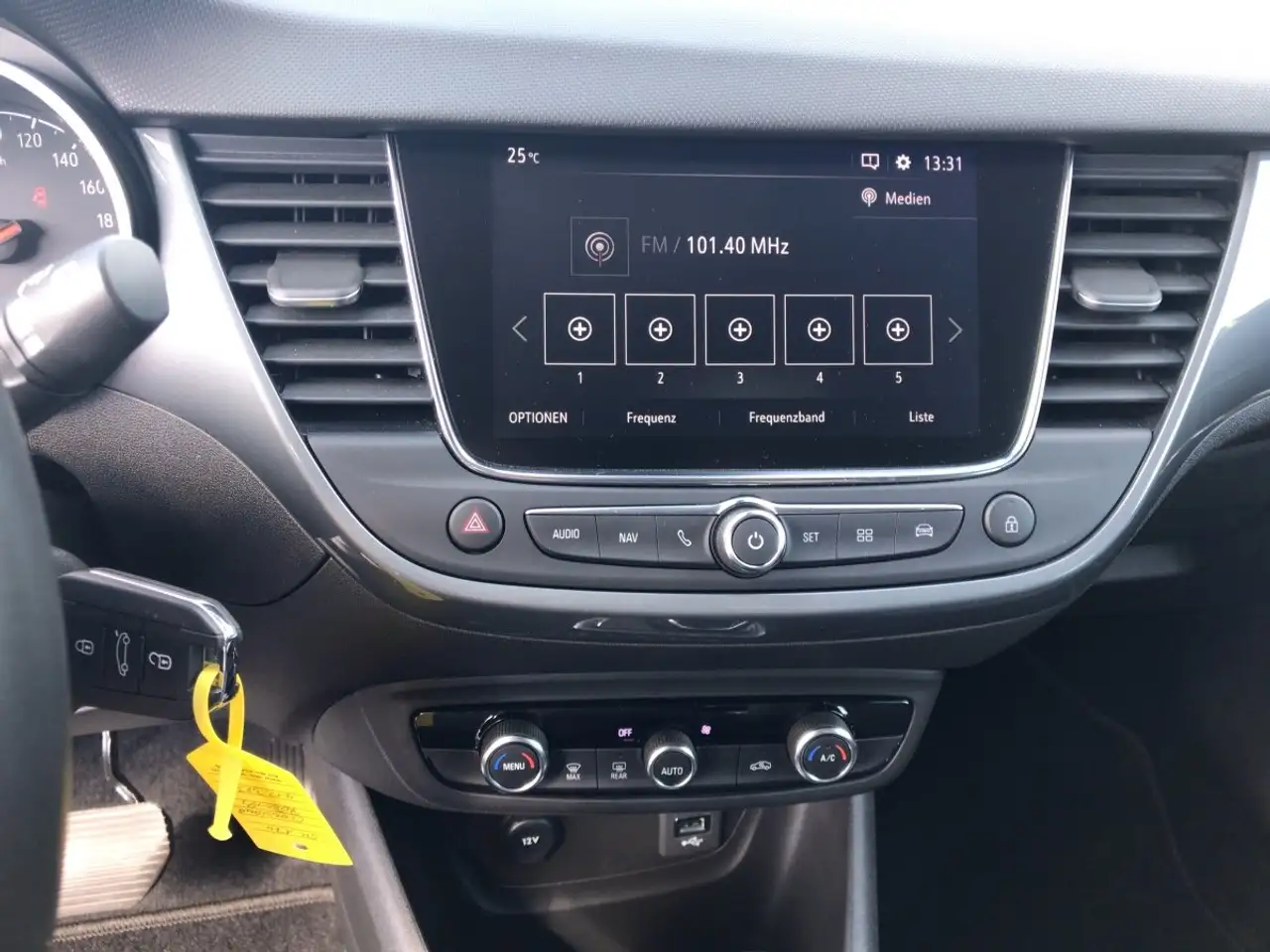 Opel Crossland 1.2 Turbo Enjoy *HU/AU neu* — Vehicle gallery 14