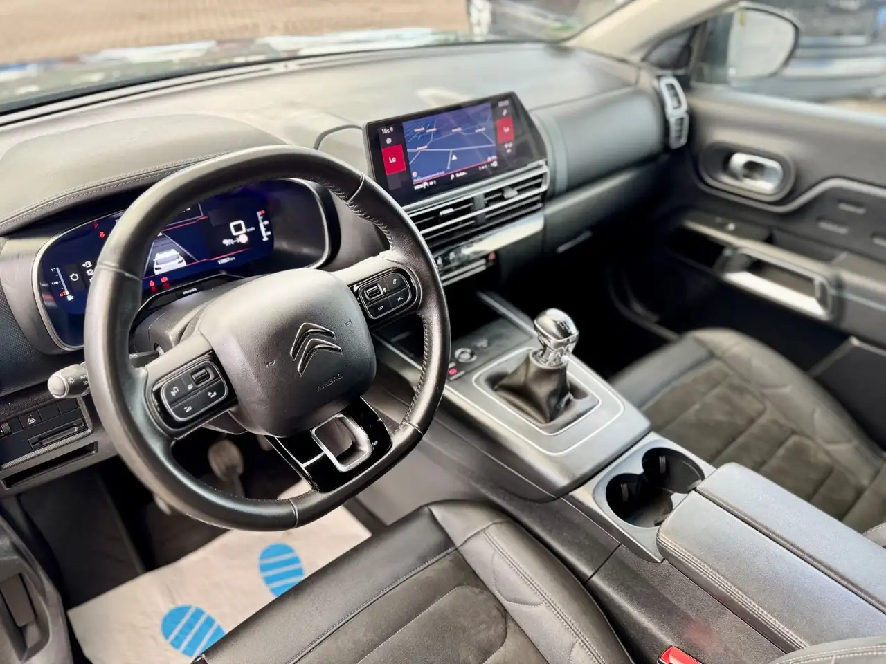 Citroen C5 Aircross Plus *LED*RKam*Navi*Shz.*CARPLAY* — معرض صور السيارة 9