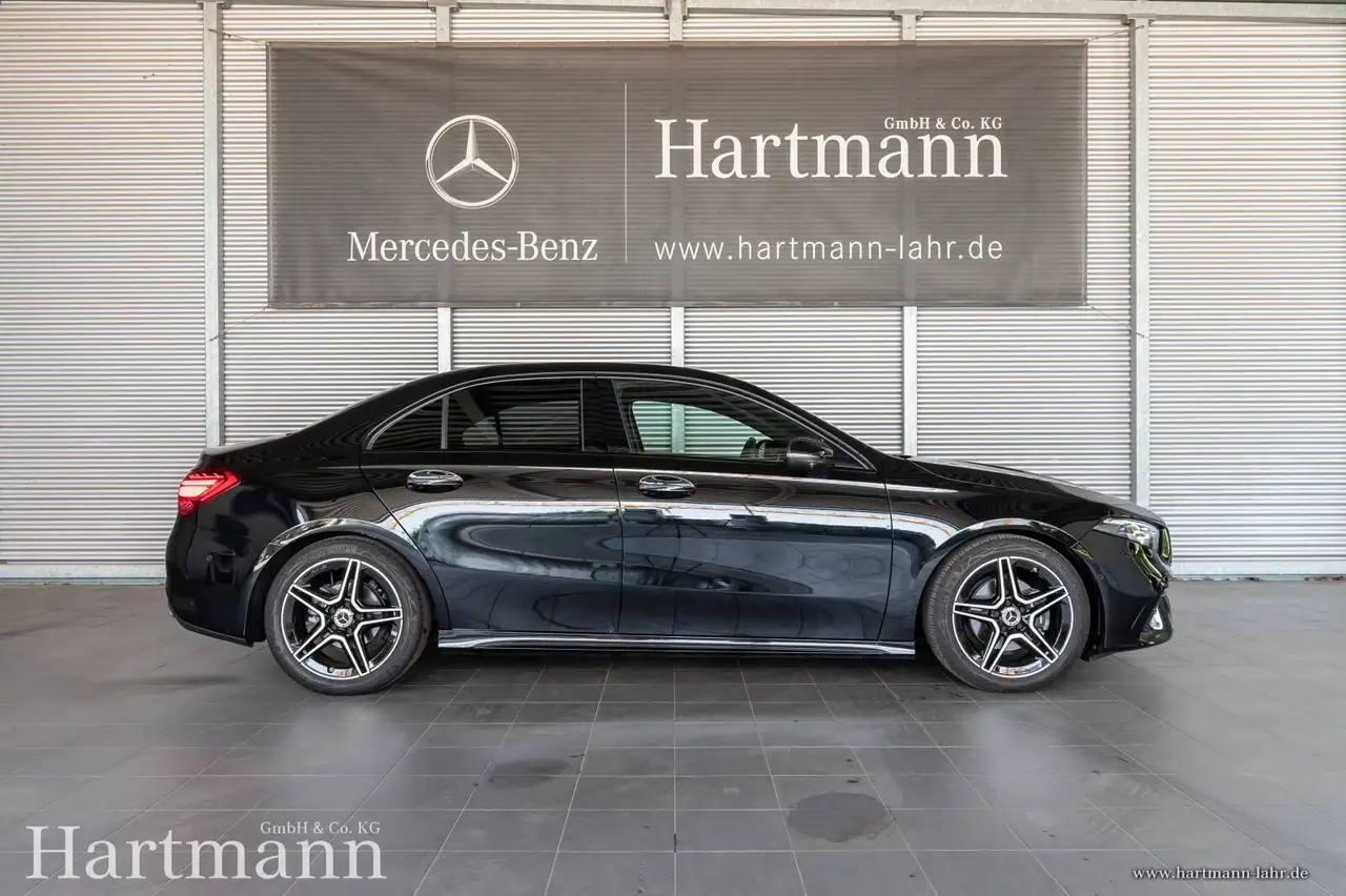 Mercedes-Benz A 180 A 180 Limo AMG Premium+ Night Multibeam Panorama — Vehicle gallery 5