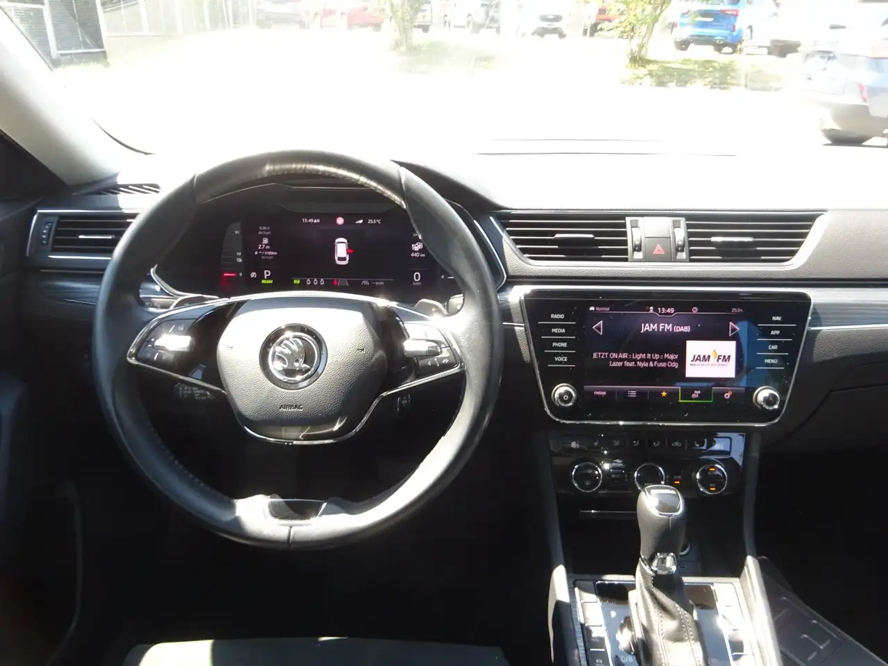 Skoda Superb Combi 217PS DSG iV Style ACC Panorama — معرض صور السيارة 15