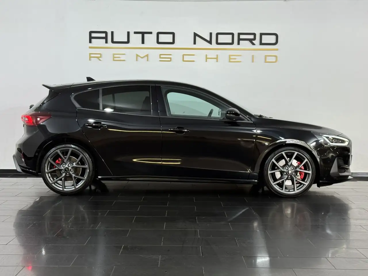 Ford Focus ST X *B&O*Schale*Head-Up*AHK*Ambiente* — Vehicle gallery 5