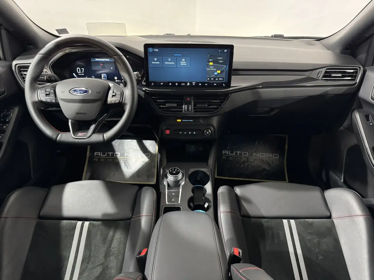 Ford Focus ST X *B&O*Schale*Head-Up*AHK*Ambiente* — Vehicle gallery 20