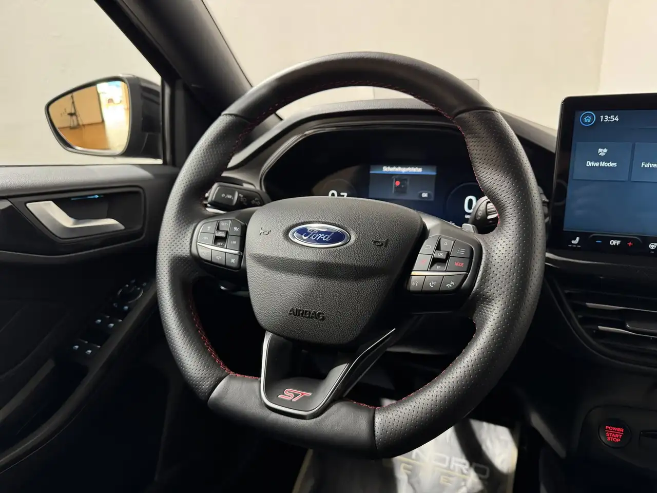 Ford Focus ST X *B&O*Schale*Head-Up*AHK*Ambiente* — Vehicle gallery 21