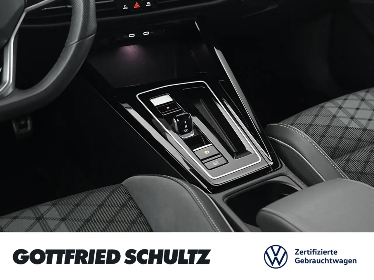 Volkswagen Golf R -Line eTSI DSG LED Climatronic SHTZ ACC — Galería del vehículo 18