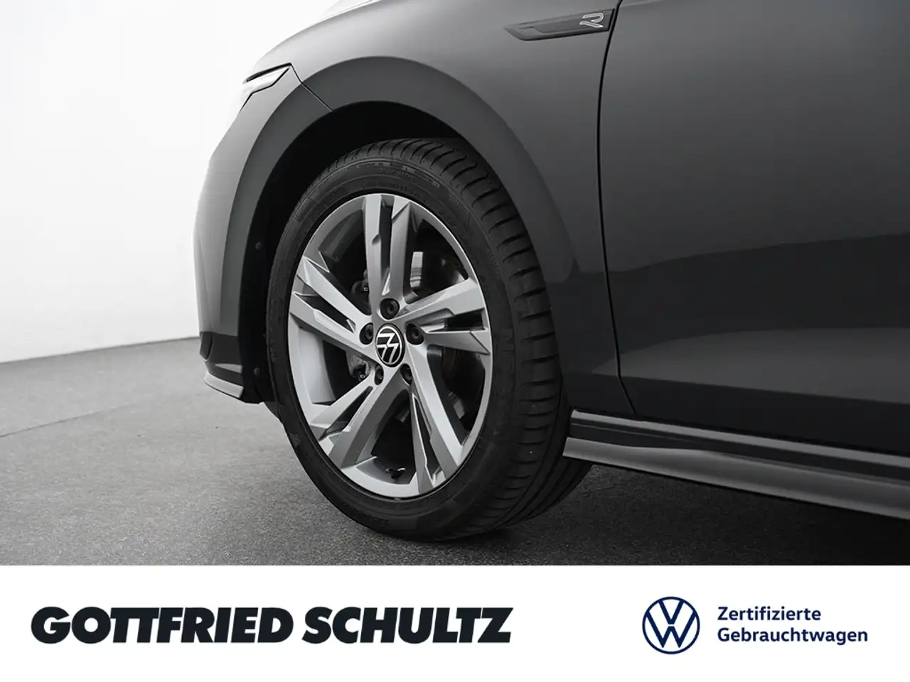 Volkswagen Golf R -Line eTSI DSG LED Climatronic SHTZ ACC — Galería del vehículo 8
