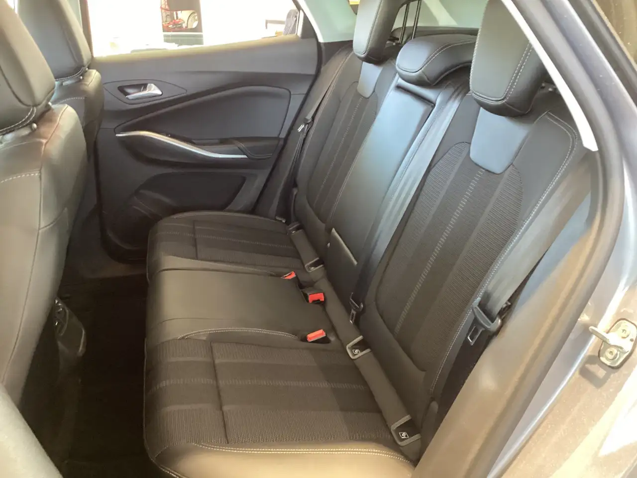 Opel Grandland 1.2 Turbo ENJOY LED+SHZ+Winterp.+LM — Vehicle gallery 10