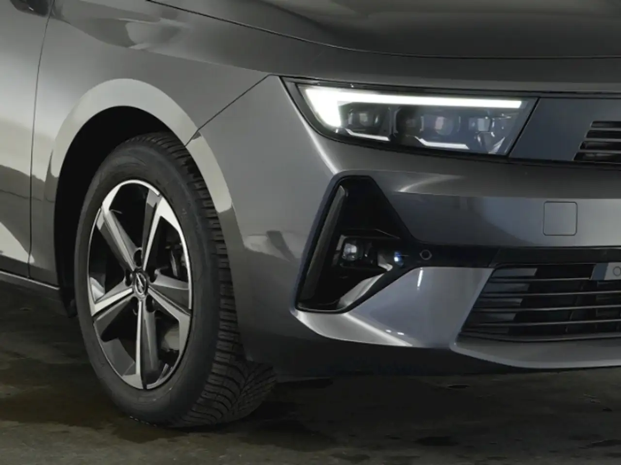 Opel Astra L ST GS AT+AHK+360 GRAD KAMERA+SITZ-/LENKRADHEIZUN — Galerie du véhicule 32