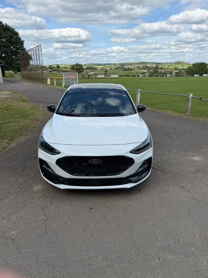 Ford Focus Lim. ST X 2.3 PERFORMANCE TRACK PACK — معرض صور السيارة 5