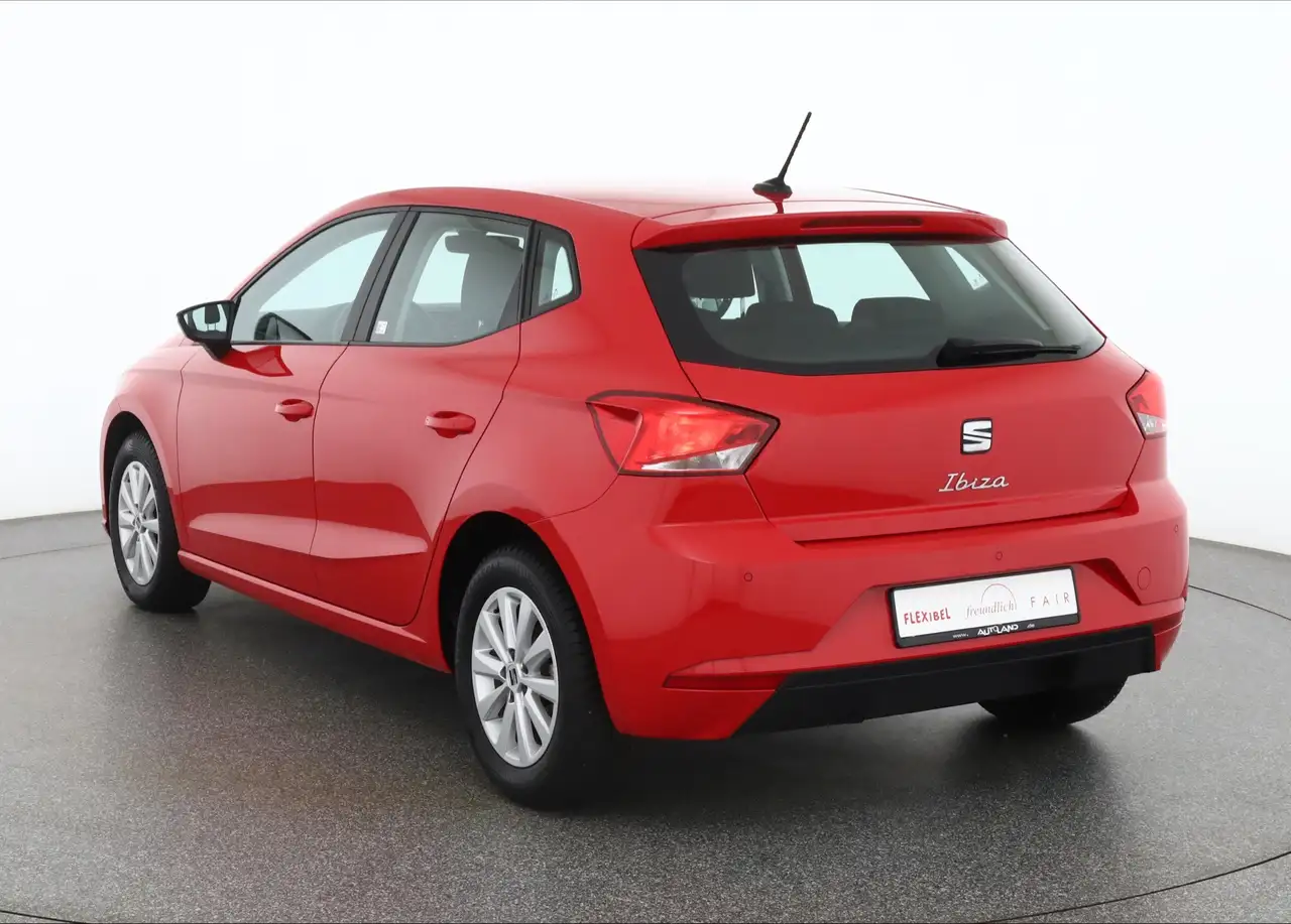 SEAT Ibiza 1.0 TSI Style Klimaaut. Navi Tempomat — Galería del vehículo 3