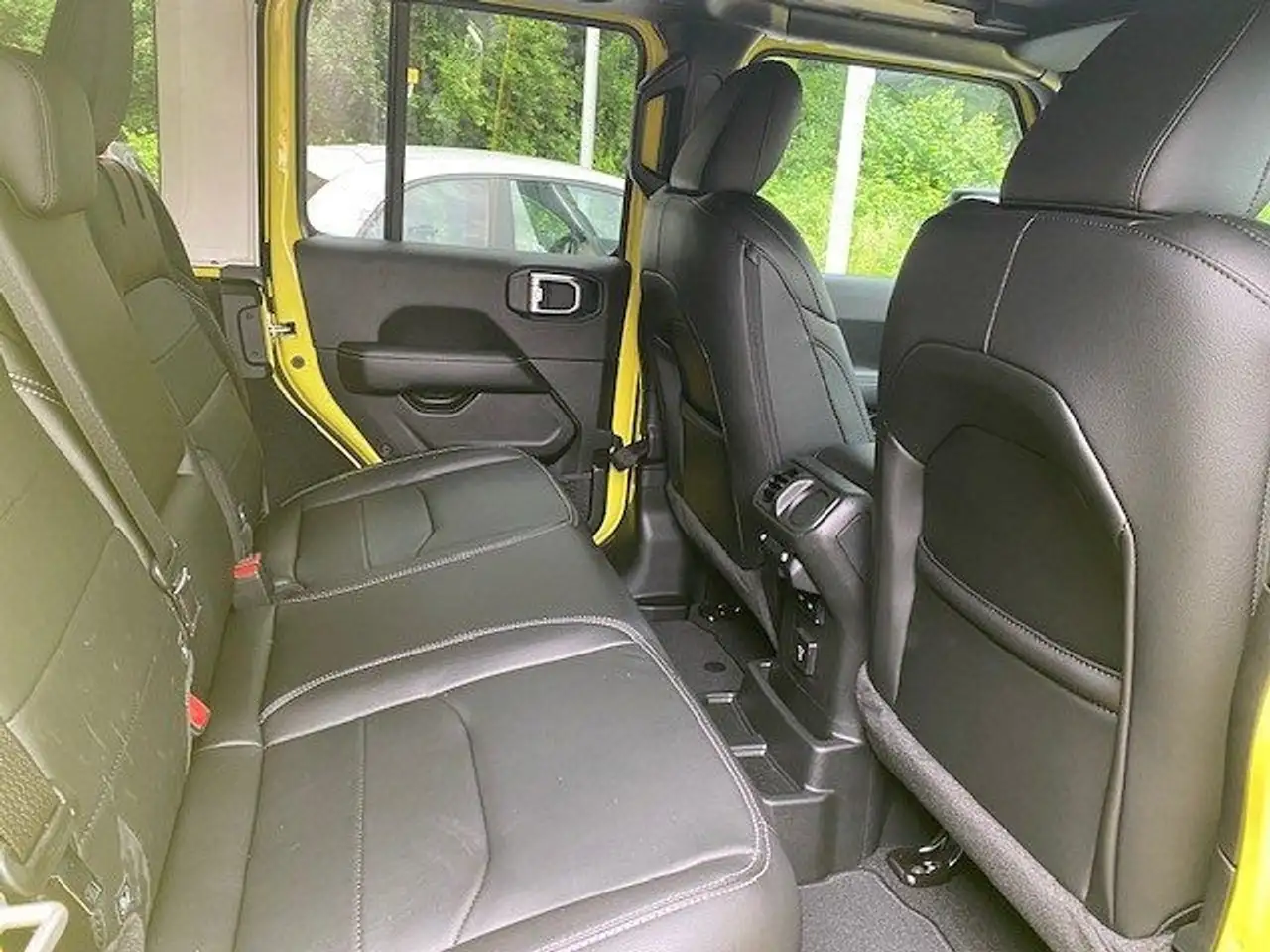 Jeep Wrangler Unlimited 4xe 2.0 EU6d PHEV MY23 Sahara — Galerie du véhicule 9