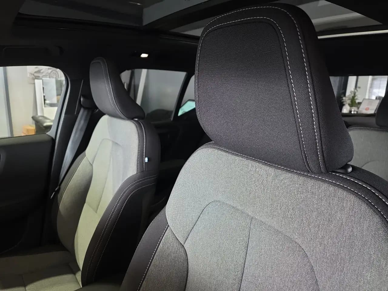 Volvo XC40 B4 Plus Black Edition ACC BLIS Pano 360° — Vehicle gallery 19