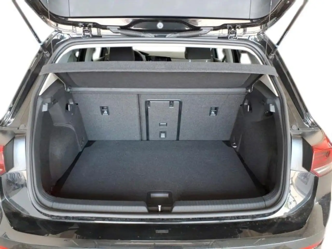 Volkswagen Golf VIII Lim. Style — Galería del vehículo 13