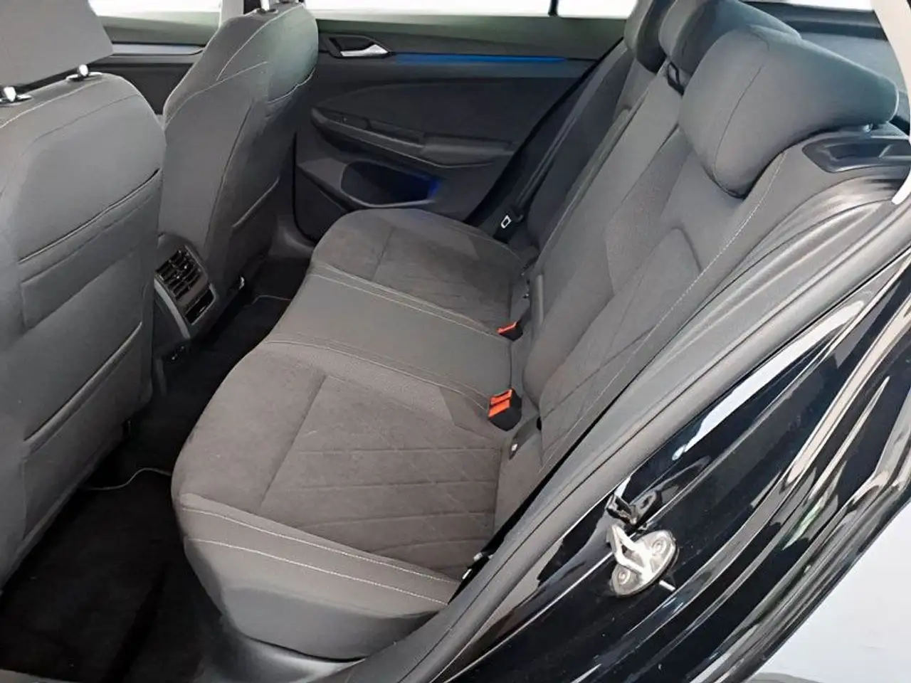 Volkswagen Golf VIII Lim. Style — Galería del vehículo 12