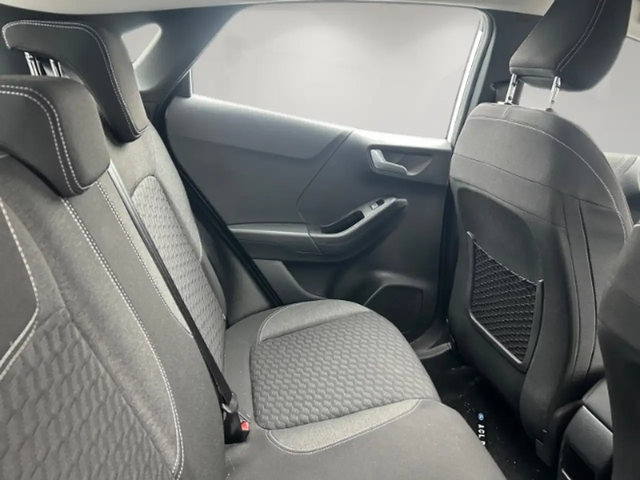 Ford Puma Titanium Navi LED DAB Allwetter SHZ LenkradHZG Spu — Vehicle gallery 14