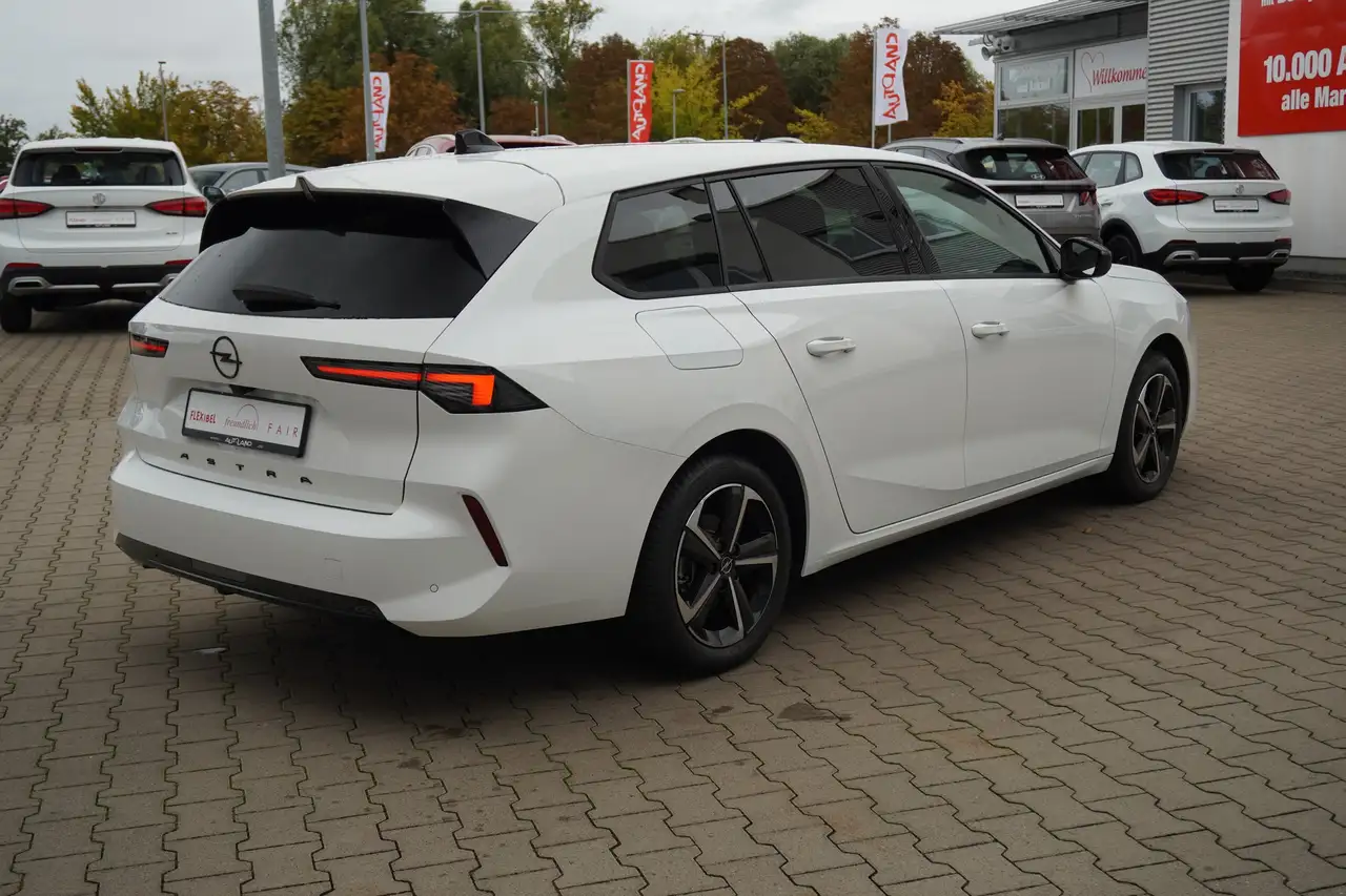 Opel Astra L Sports Tourer 1.2 Turbo GS Navi LED 360° — معرض صور السيارة 6