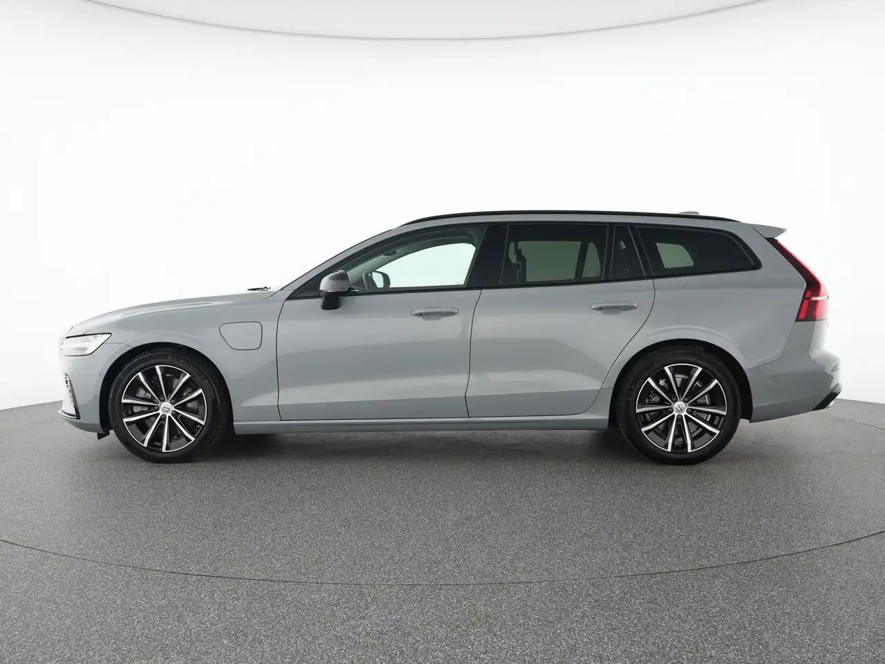 Volvo V60 T8 Plug-In-Hybrid AWD Plus Dark — Galerie du véhicule 11
