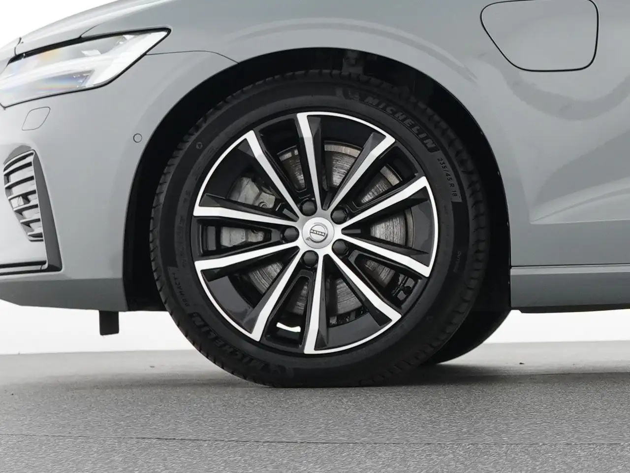 Volvo V60 T8 Plug-In-Hybrid AWD Plus Dark — Galerie du véhicule 20