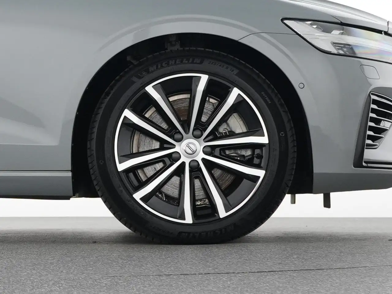 Volvo V60 T8 Plug-In-Hybrid AWD Plus Dark — Galerie du véhicule 22