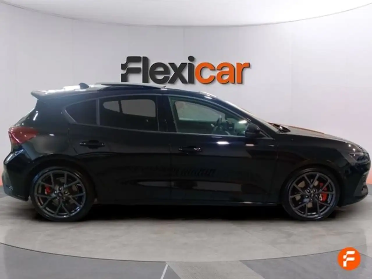 Ford Focus 2.3 ECOBOOST 280 ST AUTOMATICO START-STOP — Vehicle gallery 3