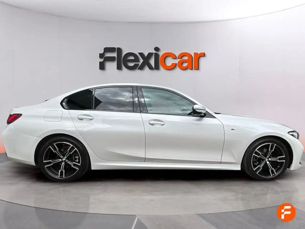 BMW 318 318d Auto. — Galería del vehículo 9