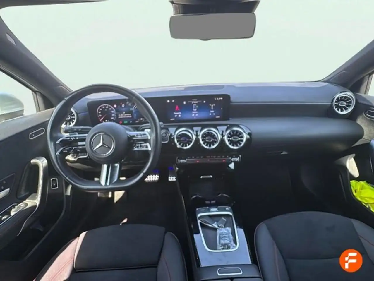 Mercedes-Benz A 250 e — معرض صور السيارة 13