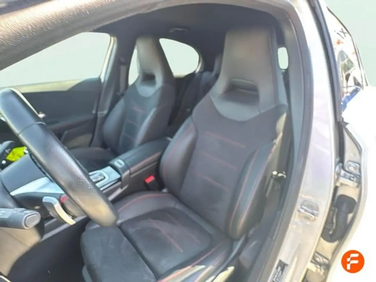 Mercedes-Benz A 250 e — معرض صور السيارة 10