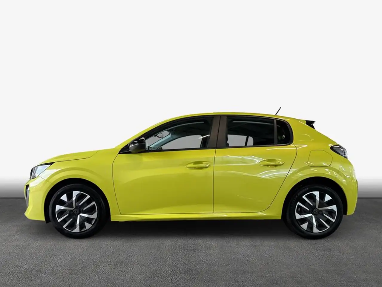 Peugeot 208 PureTech 75 Active — Vehicle gallery 4