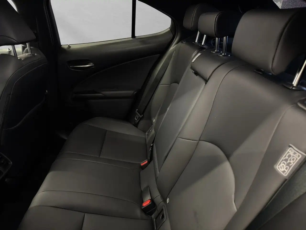 Lexus UX 250h 250h+F-Sport+D. 1.HD+CARPLAY+NAVI+SHZ+PDC+ — Galería del vehículo 15