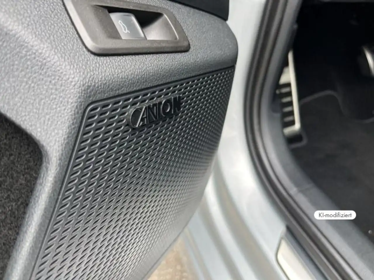 Skoda Octavia Combi RS 2.0 TSI DSG MATRIX PANO AHK 360 — Vehicle gallery 17