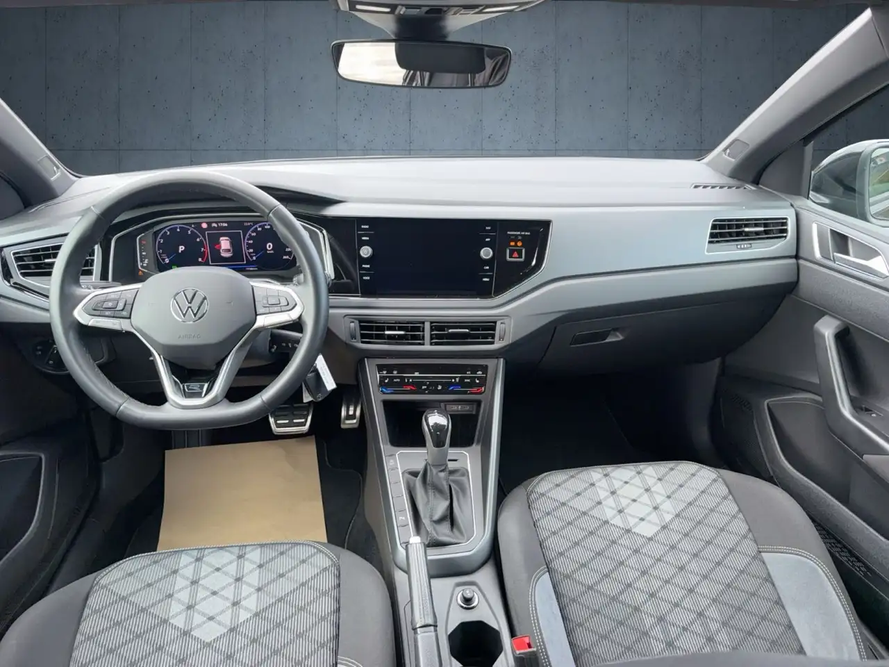 Volkswagen Taigo R-Line 1.5 TSI DSG beats/Pano/Kam/Nav/18"/ — معرض صور السيارة 11