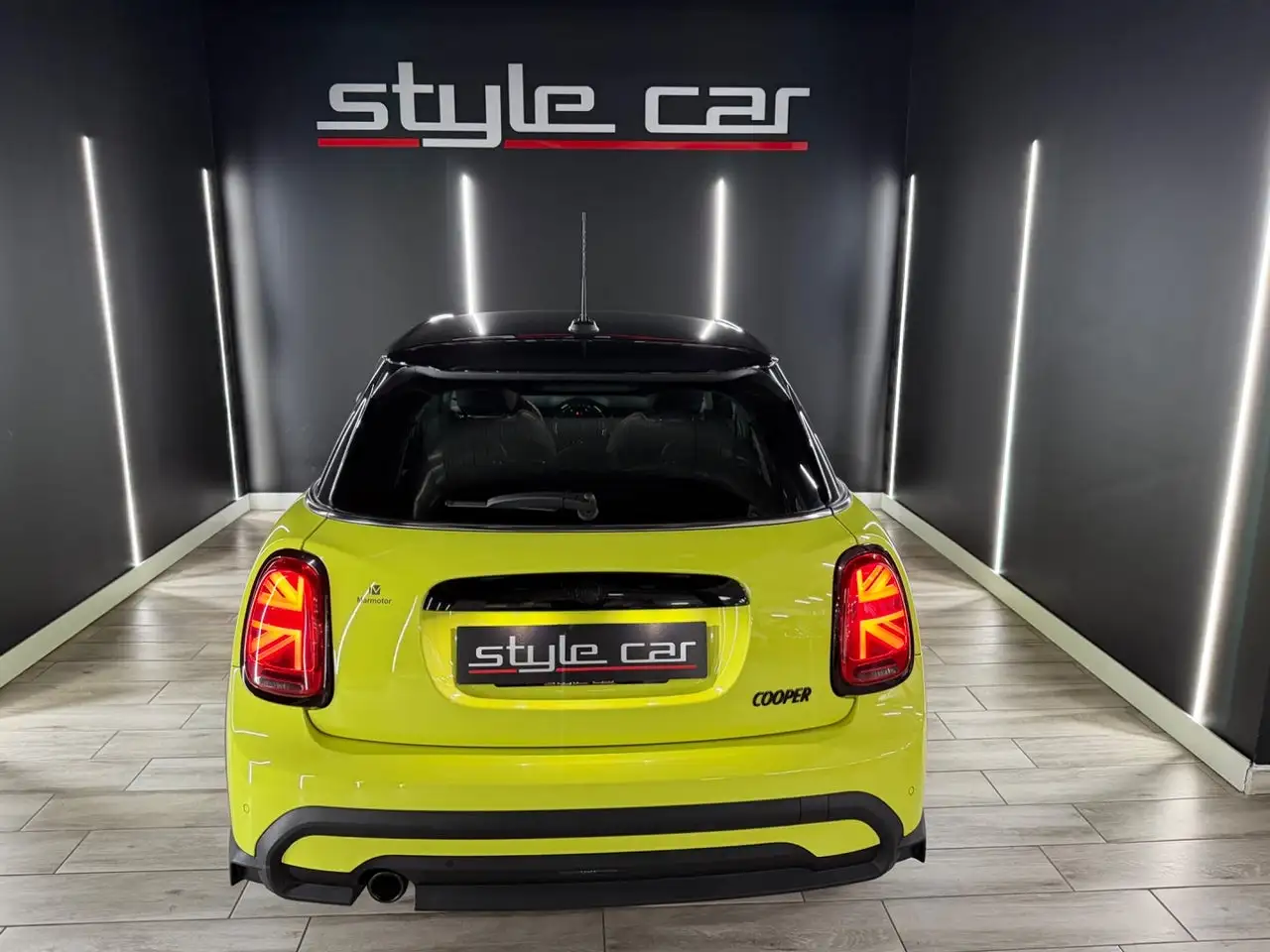 MINI Cooper C — Galerie du véhicule 3