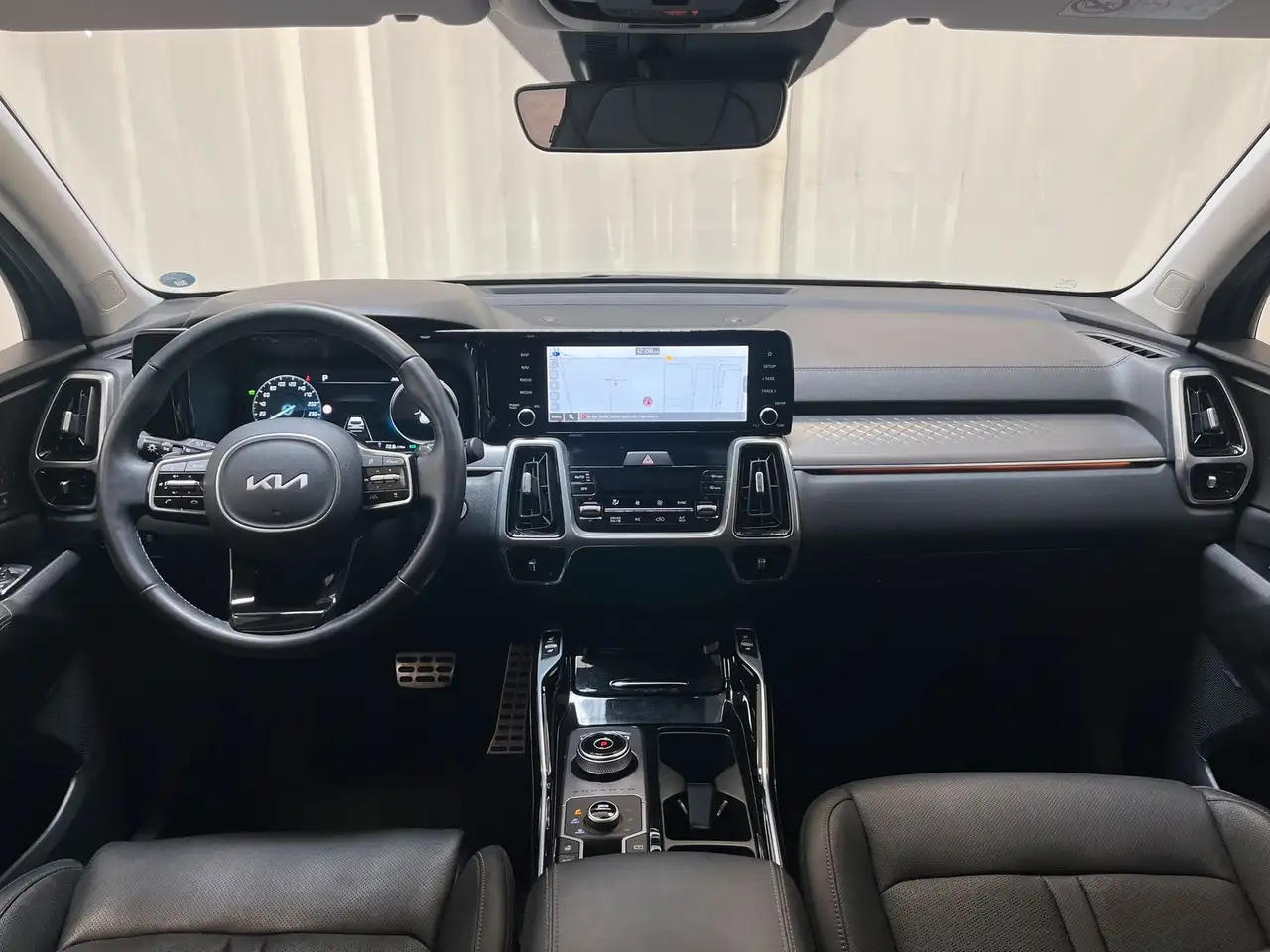 Kia Sorento 1.6 T-GDI Platinum|4WD|HUD|Pano — معرض صور السيارة 9