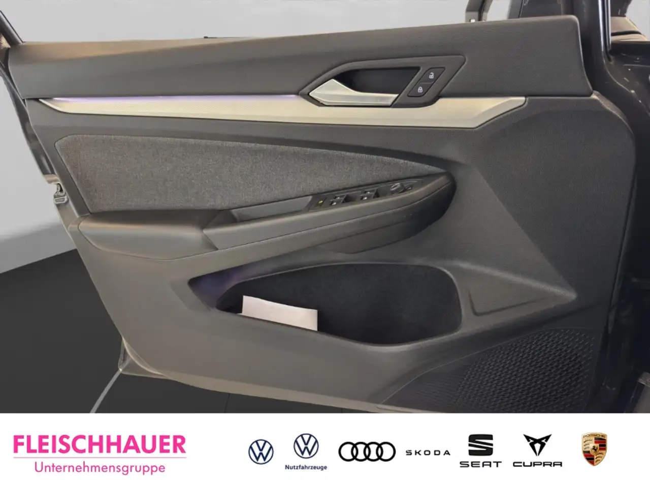 Volkswagen Golf Variant VIII 1.5 eTSI Move Matrix+Navi+AHK+Kamera+App — معرض صور السيارة 14