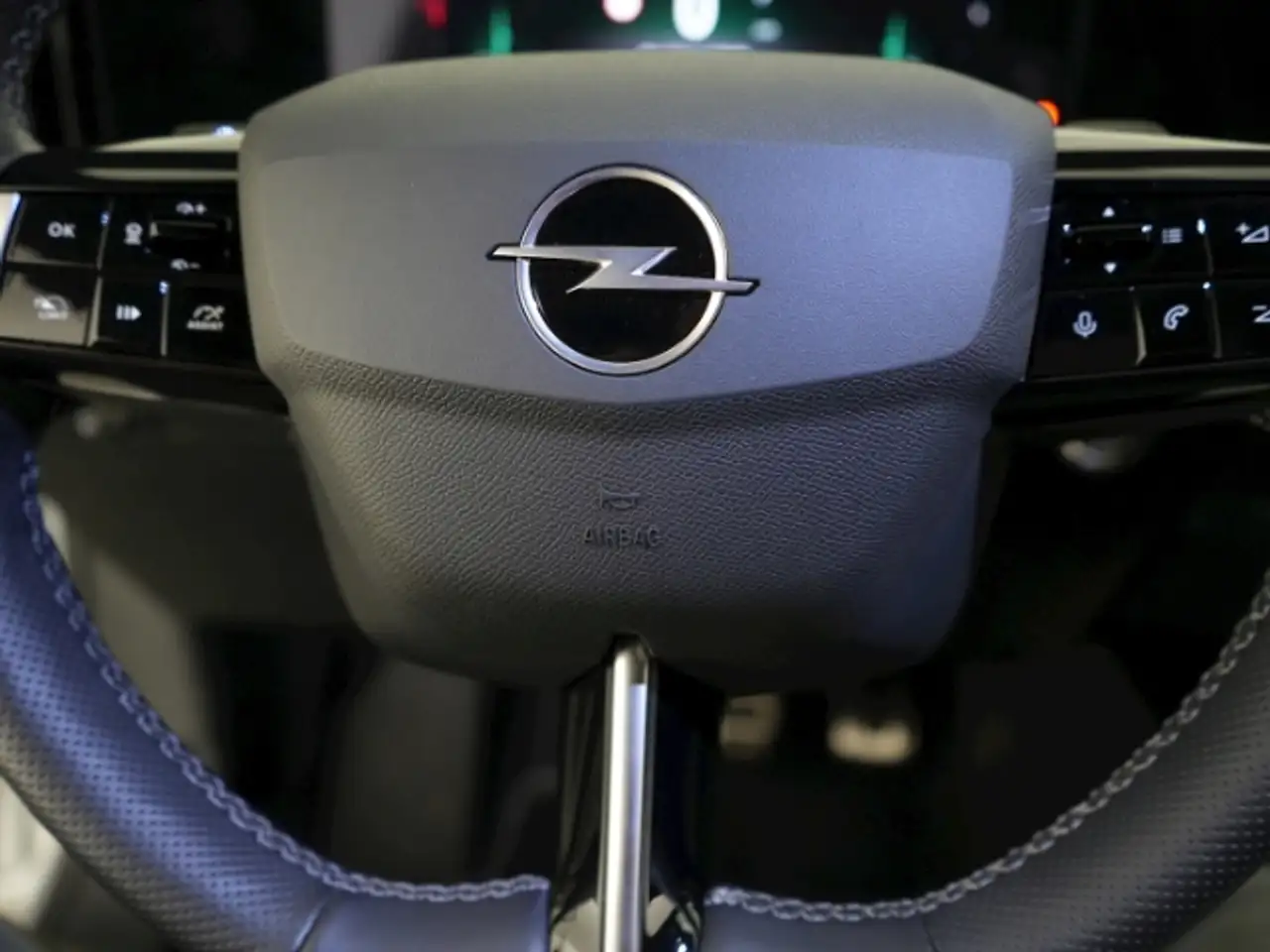 Opel Astra L ST GS AT+LED+360 GRAD KAMERA+SITZ-/LENKRADHEIZUN — Vehicle gallery 19