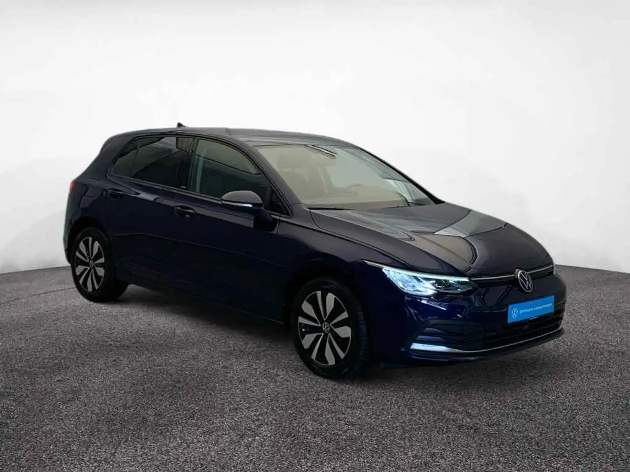 Volkswagen Golf VIII Move 1.0 eTSI DSG *AHK*LED*PDC*SHZ*TEL — Galería del vehículo 3