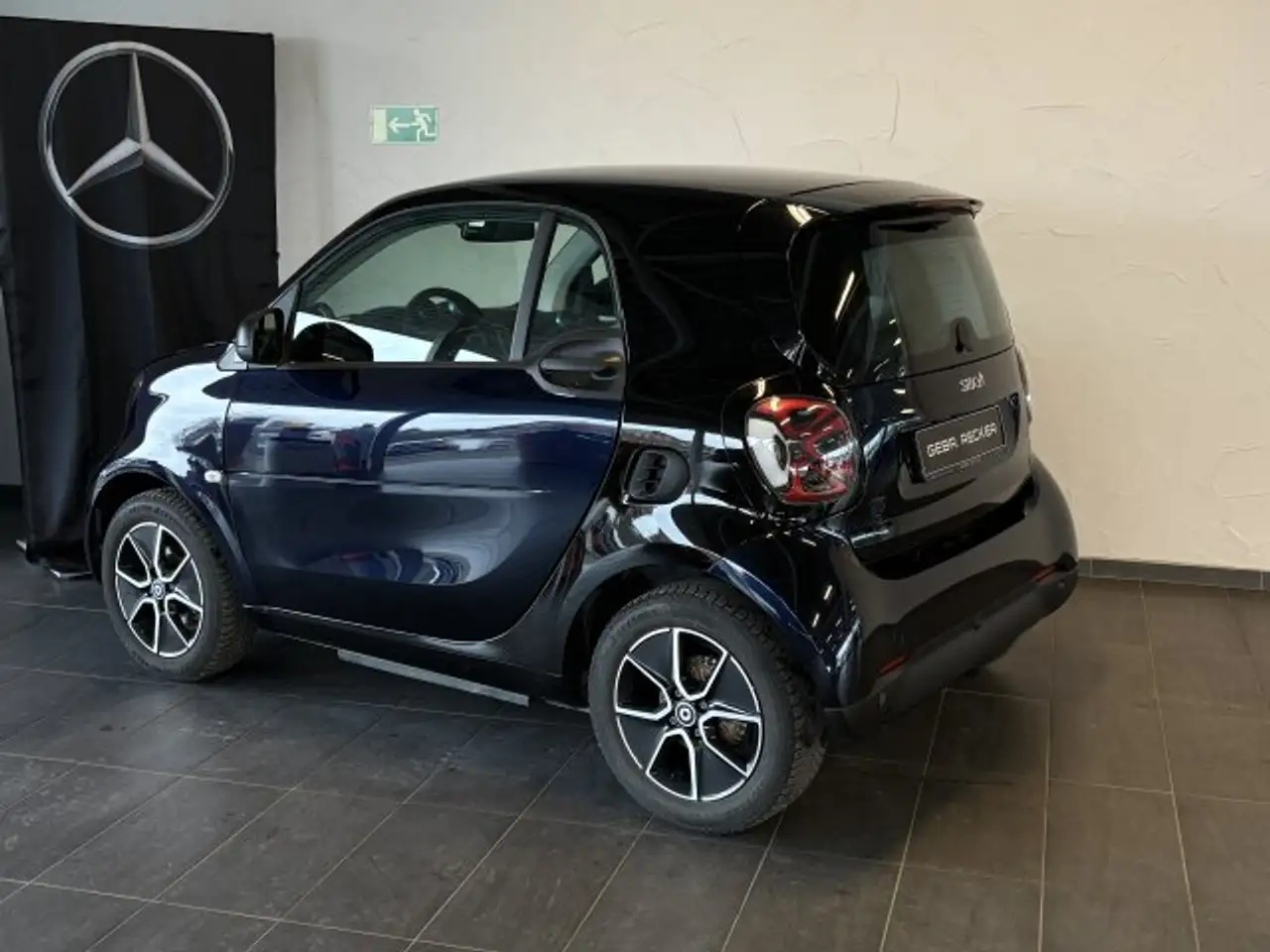 smart forTwo smart EQfortwo Exclusive LED Lkrdhzg Kamera Pano — Vehicle gallery 5