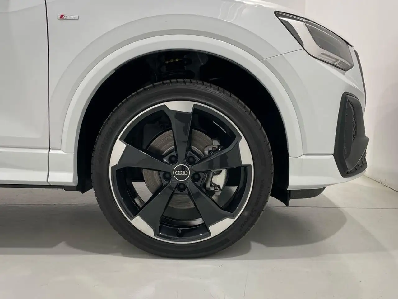 Audi Q2 35 TDI Black line edition S tronic 110kW — معرض صور السيارة 16