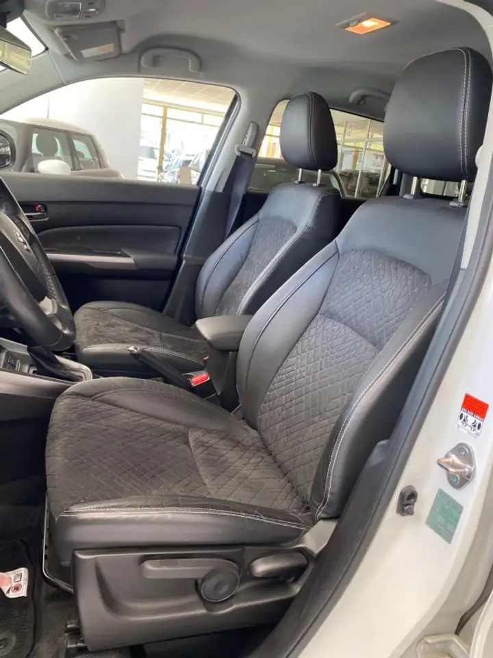 Suzuki Vitara 1.5L Strong Hybrid S3 4WD 6AGS — Galerie du véhicule 5