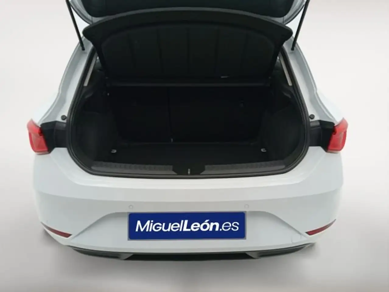 SEAT Leon 1.0 TSI S&S Style XS 110 — Galería del vehículo 25