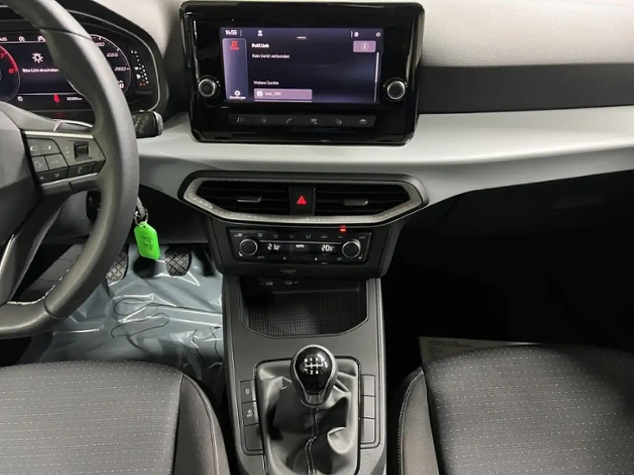 SEAT Ibiza 1.0 TSI Style+LED+FULL LINK+FRONT ASSIST — Galerie du véhicule 11