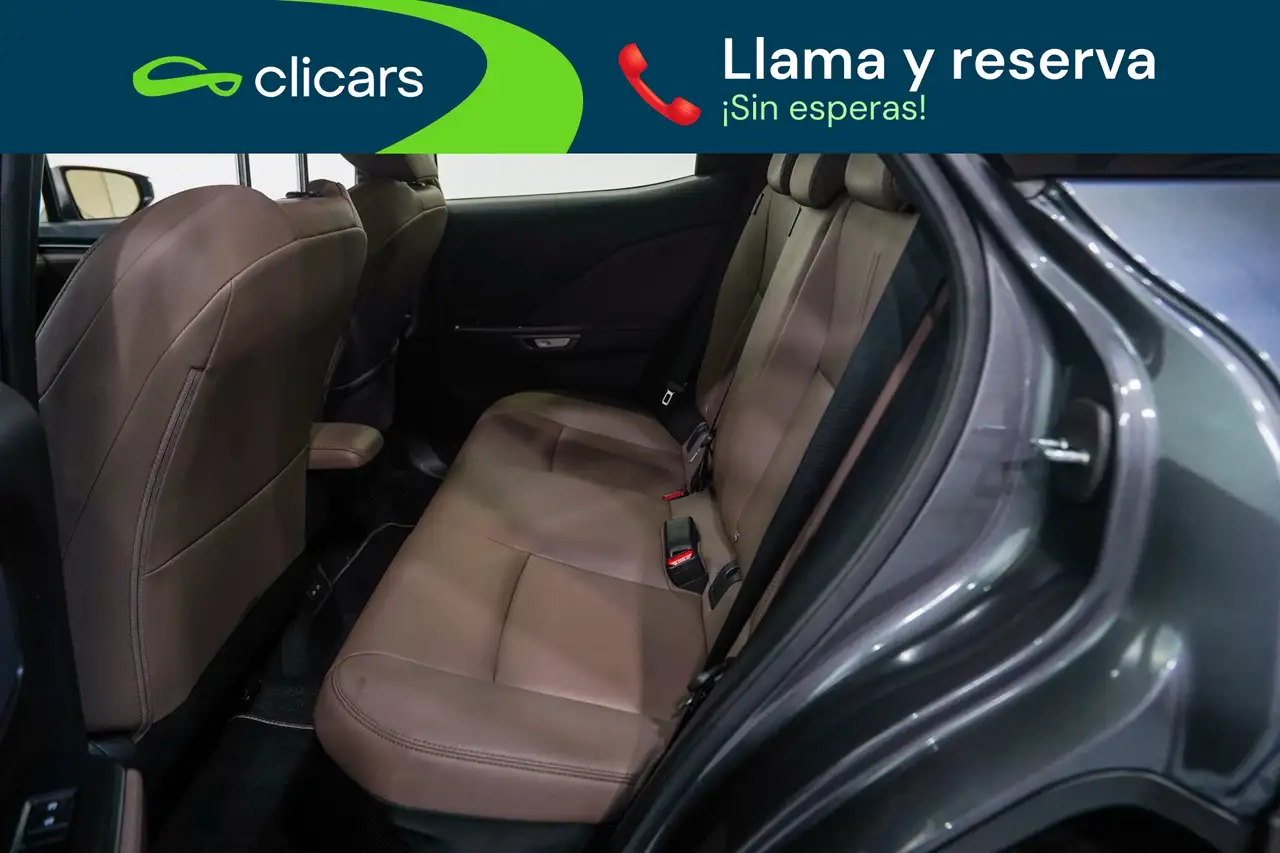 Lexus LBX Elegant — Galería del vehículo 35