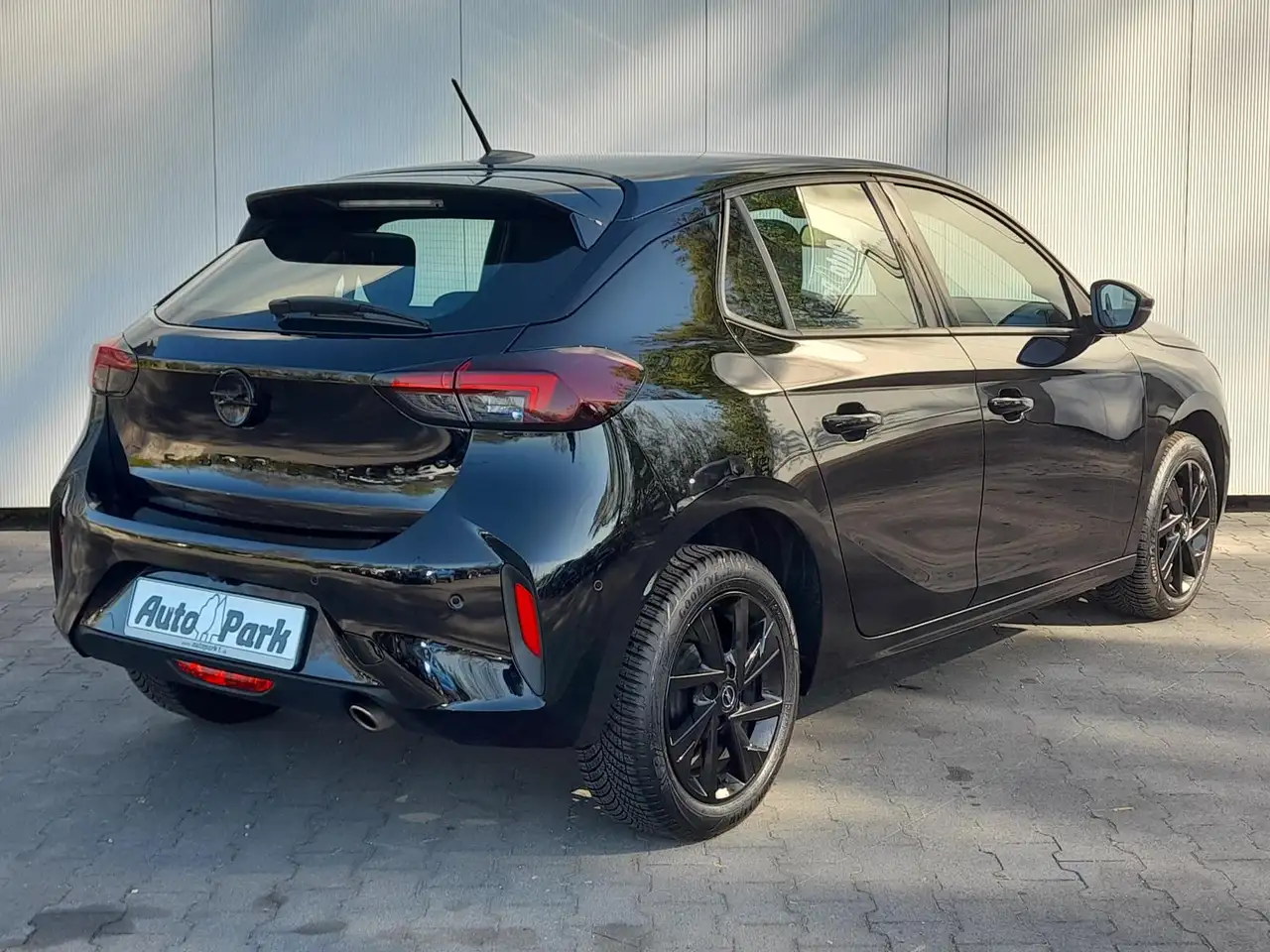 Opel Corsa F GS NAVI~SHZ~2xPDC~APP~RFK~LED~LHZ~DAB — Vehicle gallery 3