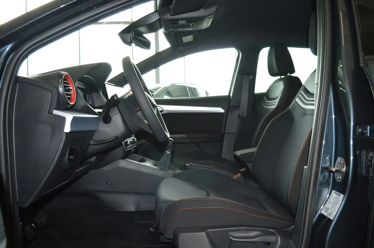 SEAT Ibiza 1.0 TSI FR 5J GARANTIE|LED|NAV|VIRT|KAMERA — Galería del vehículo 7