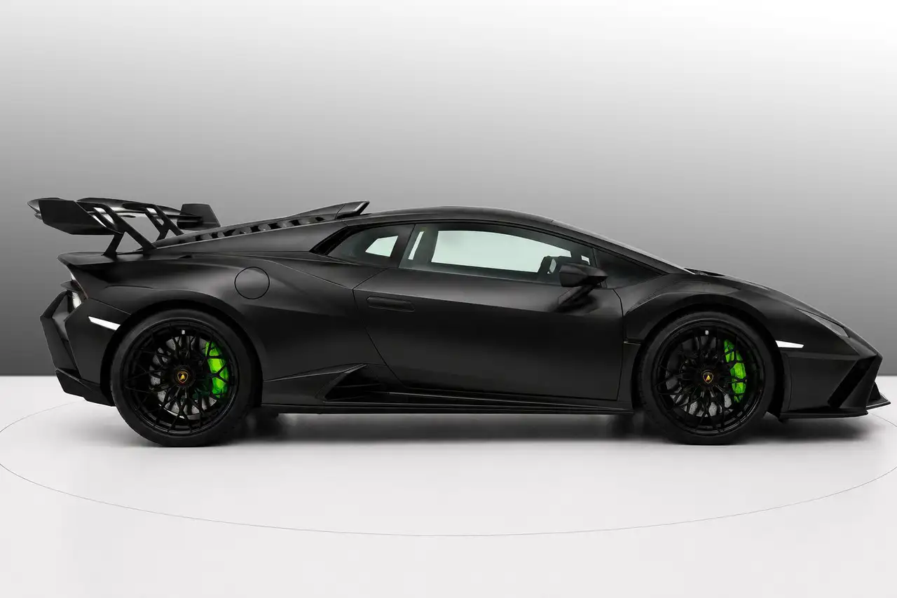 Lamborghini Huracán STO|MY24|Nero Noctis|Full PPF|C-Lock — Vehicle gallery 5