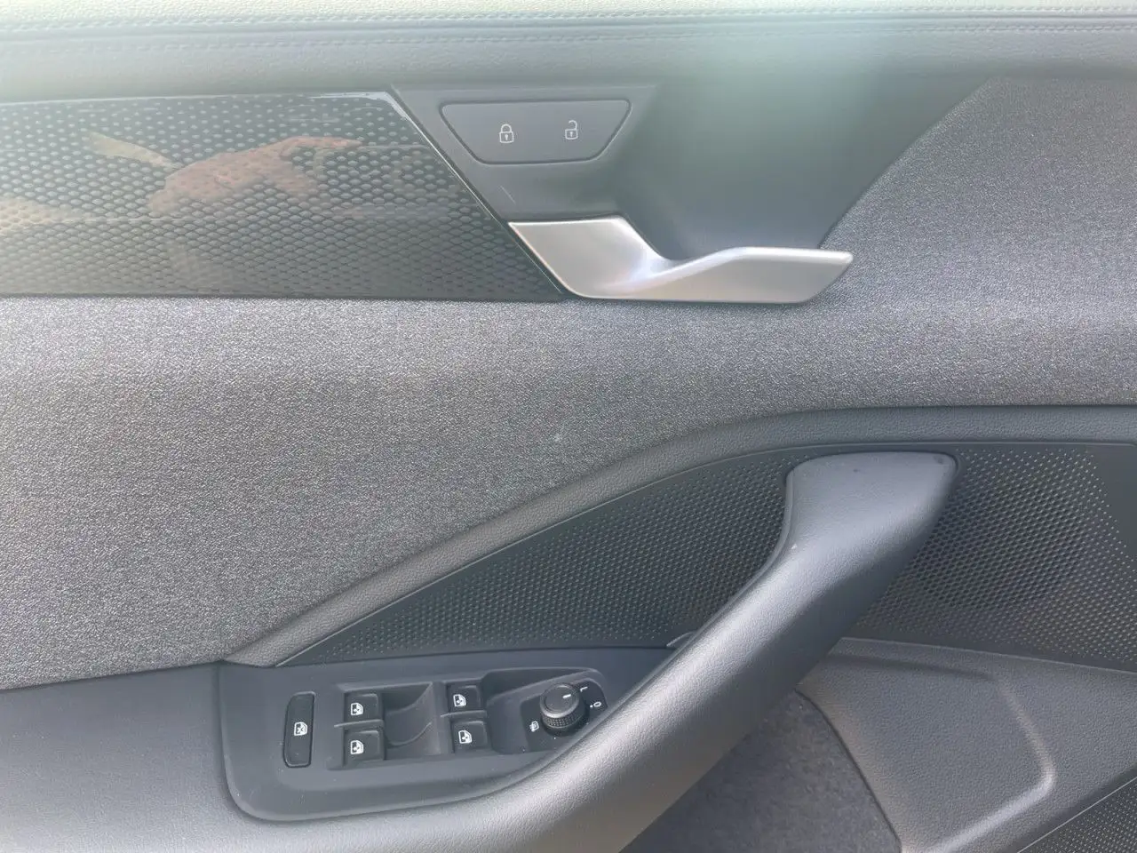 Volkswagen Passat Variant 1.5 eTSI Navigationssystem Navi LED — Galería del vehículo 11