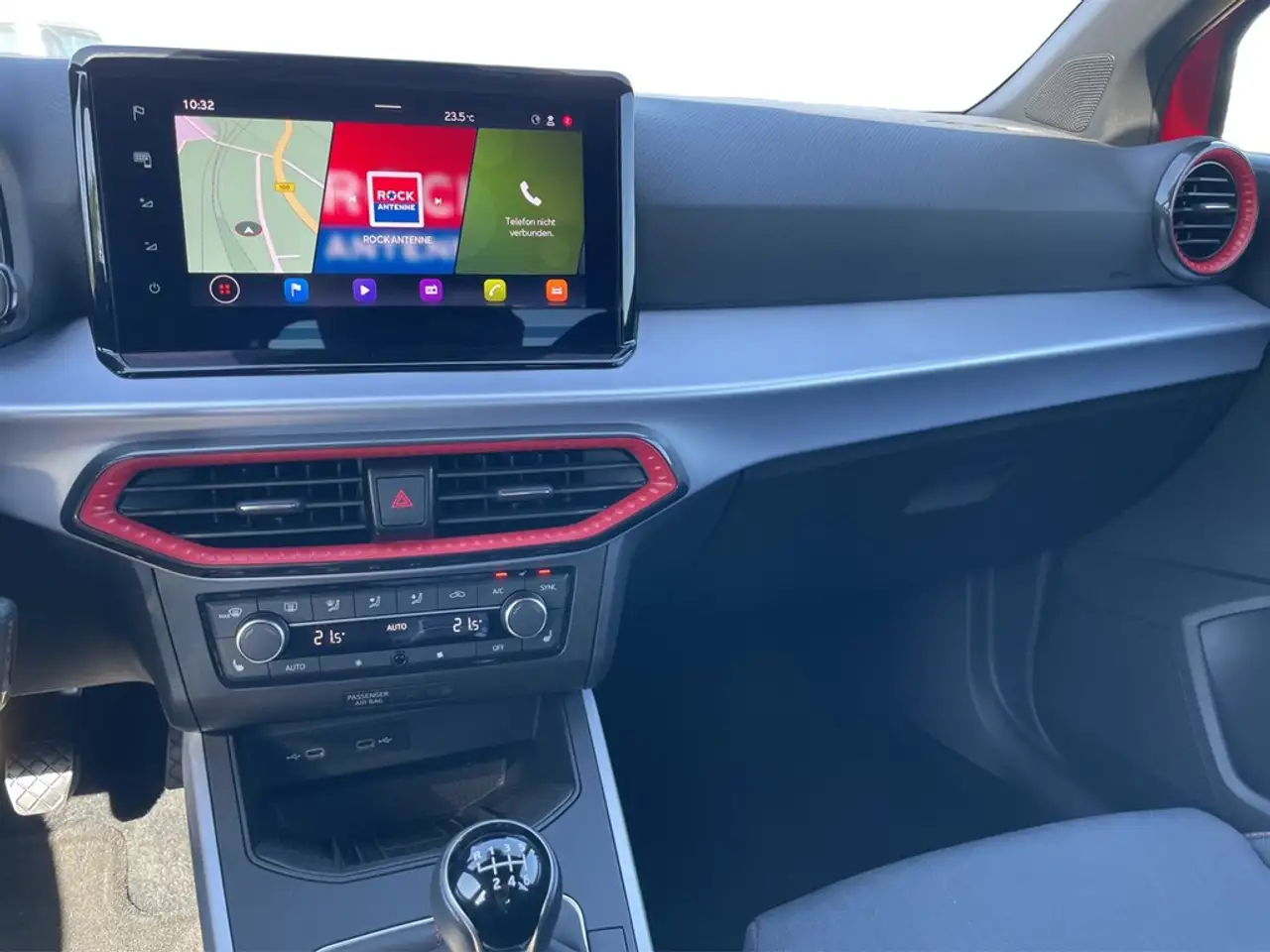 SEAT Arona 1.0 TSI FR VOLL-LED*NAV*VIRTUAL*TEMP*SHZ*PDC*DA... — Vehicle gallery 20